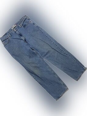 550 Levi's Relaxed Straight-Leg Jeans in Medium Blue Denim